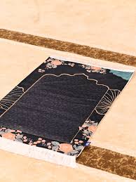 Black White Flower Prayer Rugs